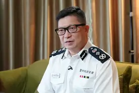 港警“一哥”邓炳强再获要职图片