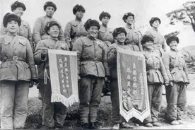 海豹突击队遇上志愿军侦察兵，谁更胜一筹？奇袭白虎团给出了答案图片