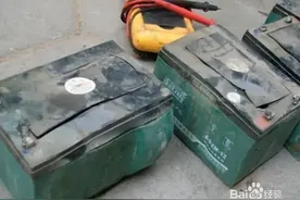蓄电池变形鼓包故障是何原因？还能不能用？图片