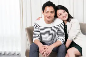 台媒曝周迅离婚原因，结婚两年男方提出分居，因财产问题产生分歧图片