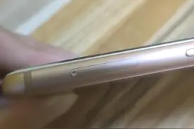 手机卡槽，没有针我就用牙签弄了，结果牙签断里面了图片