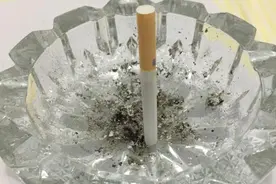 烟瘾大不大？一份自测表送给你，分数过高，该考虑戒烟了图片