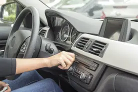 一万块买辆二手现代IX35，车主：去城里拉活半月回本图片