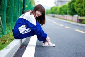 当年，17岁女孩被骗拐给光棍汉后，不堪蹂躏口吐红墨水逃出魔窟图片