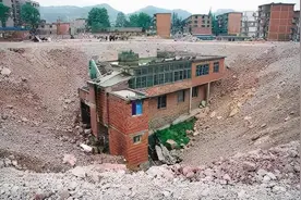 史主任告诉您，村委会不发土地补偿款，咱们就得这么办图片