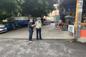 灌口交警中队联合灌口中学开展学生骑摩托车整治行动图片