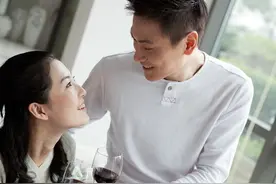 38岁女人自述：老公出差时，男闺蜜邀我去他家喝酒，毁了我的幸福图片