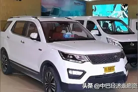 中巴合资汽车公司在巴基斯坦推出新款轿车，销售量火爆图片