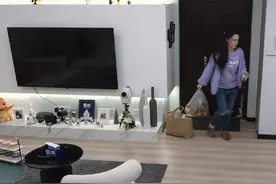 张柏芝上海新家曝光，面积超大，中式装修，厨房才是重头戏图片