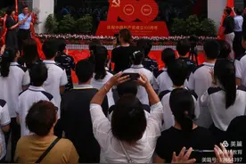 官宣！省示范高中西安市六中举行揭牌仪式暨校园开放日，家长考生赞：校园美老师强，思维品质课堂不简单图片