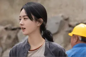 赵丽颖早期采访曝光，坦言曾发现前男友劈腿，她的处理方式太冷静图片