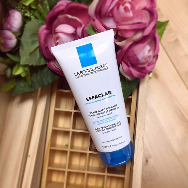 公认好用的5款祛痘洗面奶：理肤泉适合油痘肌，露得清清爽易清洗