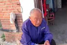 安徽怪老头家里炒菜，靠味精撑着，被一众美食博主捧红如今要凉？图片