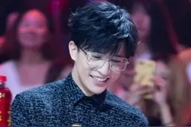 薛之谦只能唱情歌？听听这几首歌吧图片