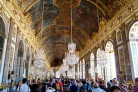 为什么法国国王的床都那么短？走进凡尔赛宫最核心的房间图片