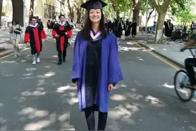 她毕业于北京名校，如今任职法国驻华大使馆，曾为法国第一夫人当翻译！图片