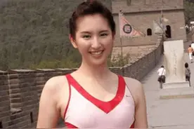 体操金牌得主，却与80岁干爹恋爱，爷孙恋葬送前程，媒人是父亲图片