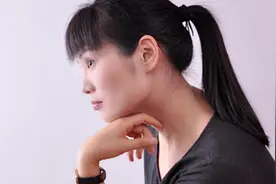 高级教师放弃退休待遇辞职：当老师是父母的选择，辞职考虑了两年视频封面
