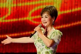 2000年，李谷一怒揭东方歌舞团腐败内幕，遭死亡威胁：我枪毙你图片