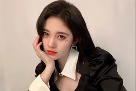 鞠婧祎路人缘全面崩，视频评论区上万恶评，十级磨皮美颜垫肩明显图片