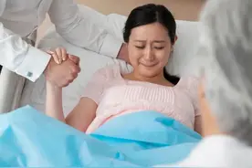 顺产生娃有多尴尬？看完才知道什么叫“产房无尊严”，画面感太强图片