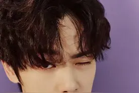 曝金正贤曾粗暴对待女星：用湿巾粗鲁擦手摆臭脸，女演员当场气哭图片