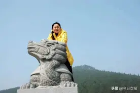 隐姓埋名做公益16年，小飞“飞”走了：家人整理遗物，才发现深藏箱底的证书图片