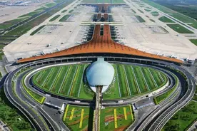 我国机场数量最多的3个城市，北京仅排第三图片