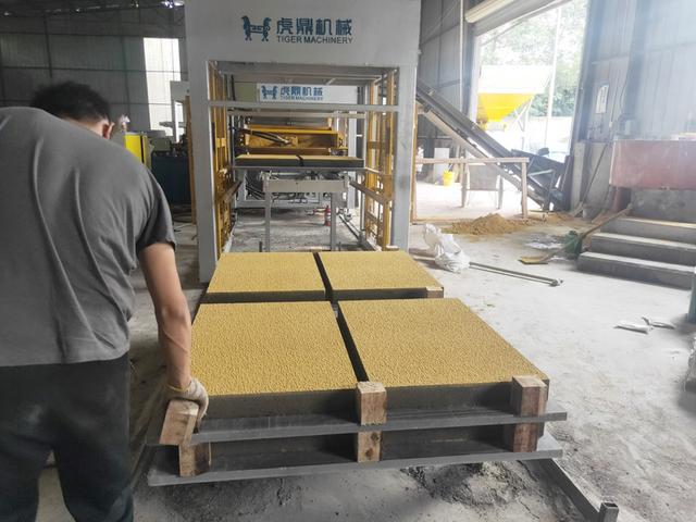金矿尾矿制砖机生产线