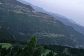四川营山---黑马山图片