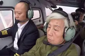 二代女飞行员苗晓红：原子弹爆炸时穿梭蘑菇云，82岁再驾机升空图片