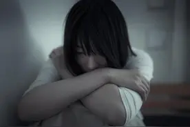 来大姨妈让男朋友买卫生巾：男朋友叫我忍住！马上他就是前男友了图片