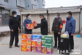 五莲洪凝初中55岁女教师刘洁：一腔热血为战“疫”图片