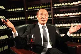 港片大反派陈惠敏：黑帮老大变商人，老婆替坐牢，从此不沾花惹草图片