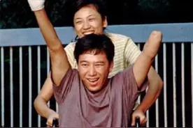 1996年，一位东北小伙捡到串“钥匙链”，结果失去了双腿和左手图片