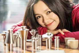 中国美女棋后，嫁给卡塔尔王子，因为一夫多妻，劝说闺蜜同嫁图片