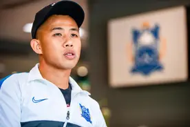 黄政宇：这三年状态起伏有点大，现在越来越适应后腰位置了图片