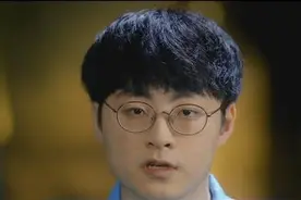 怎样通俗易懂的向圈外人讲解 EDG 在 S11 夺冠的意义？图片