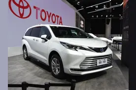 27.68万起售，国产丰田赛那疑似售价曝光，别克GL8慌不慌？图片