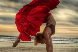 当瑜伽遇上摄影，这组瑜伽照太美太震撼了图片