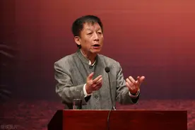 王阳明被推崇为千古第一完人，为何被易中天评价“姿态大于思想”图片