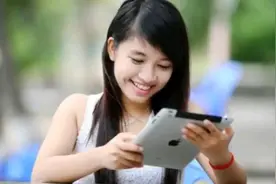 大学生女儿和直男老爸的聊天记录走红，看完笑出了鹅叫声图片