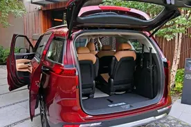 别着急买GL8，全新嘉华亮相，车长5米1配6座，还有柴油引擎图片