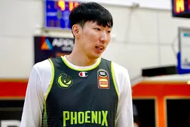 4消息！周琦归队，北京名将退役，吴勇豪怼辽粤球员，曾凡博7+2图片