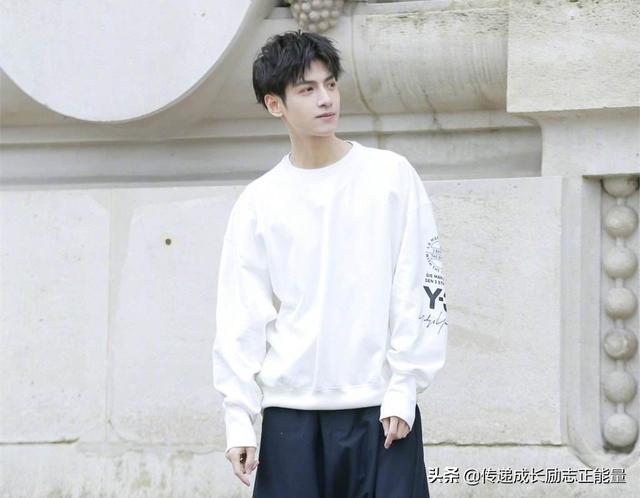 润玉是谁演的（他饰演的夜神润玉称为古装男神）