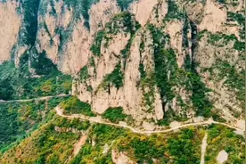 太行深处，一个400年的古村落，一条险峻的天路，太惊艳了图片