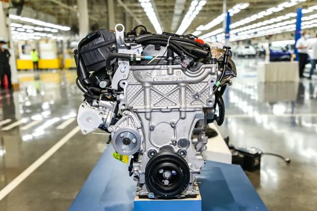 买凡尔赛C5X等一等！全新标致308确定国产：1.6T+8AT卖9万会火？