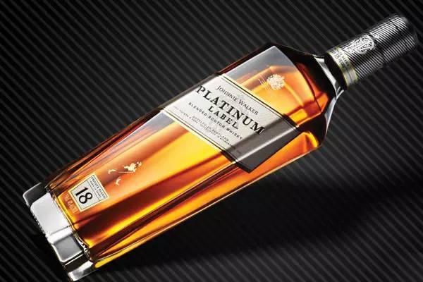 尊尼获加红牌、黑牌、金牌和蓝牌威士忌的区别？