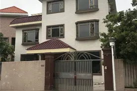 拍卖成功！广东省东莞市长安镇长盛别墅，C55号的房不动产一套图片