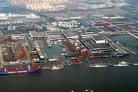 看了台湾造船业，再看大陆每年造船完工量，差距不是一星半点图片